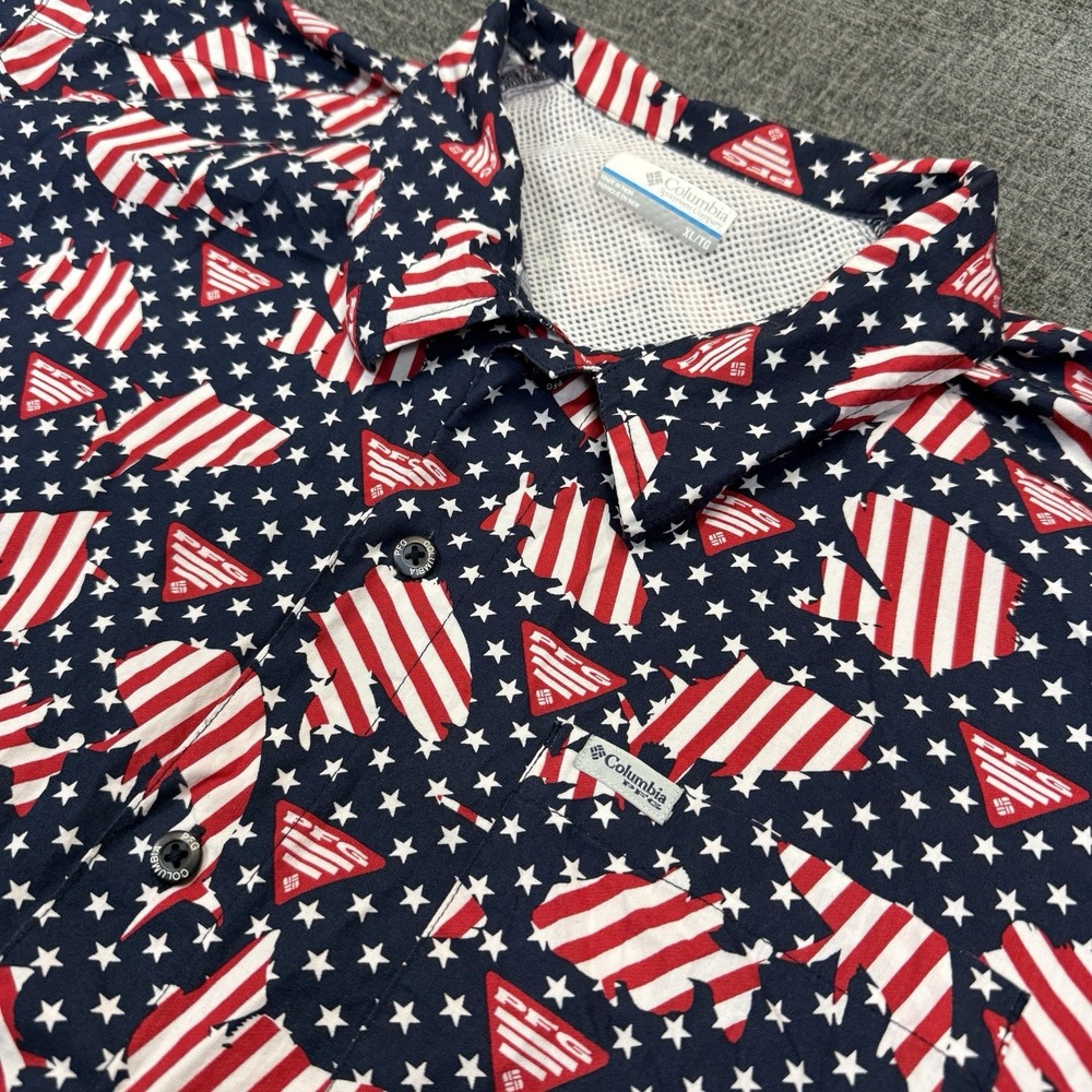 Columbia PFG Shirt Men's‎ XL Blue USA Flag Fish Print Button Up Fishing Vented